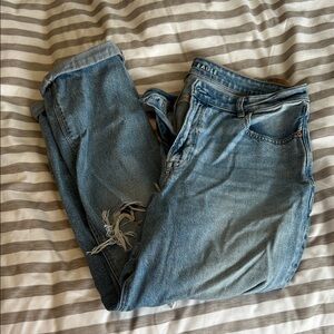 American Eagle Outfitters Distressed Blue Jeans
